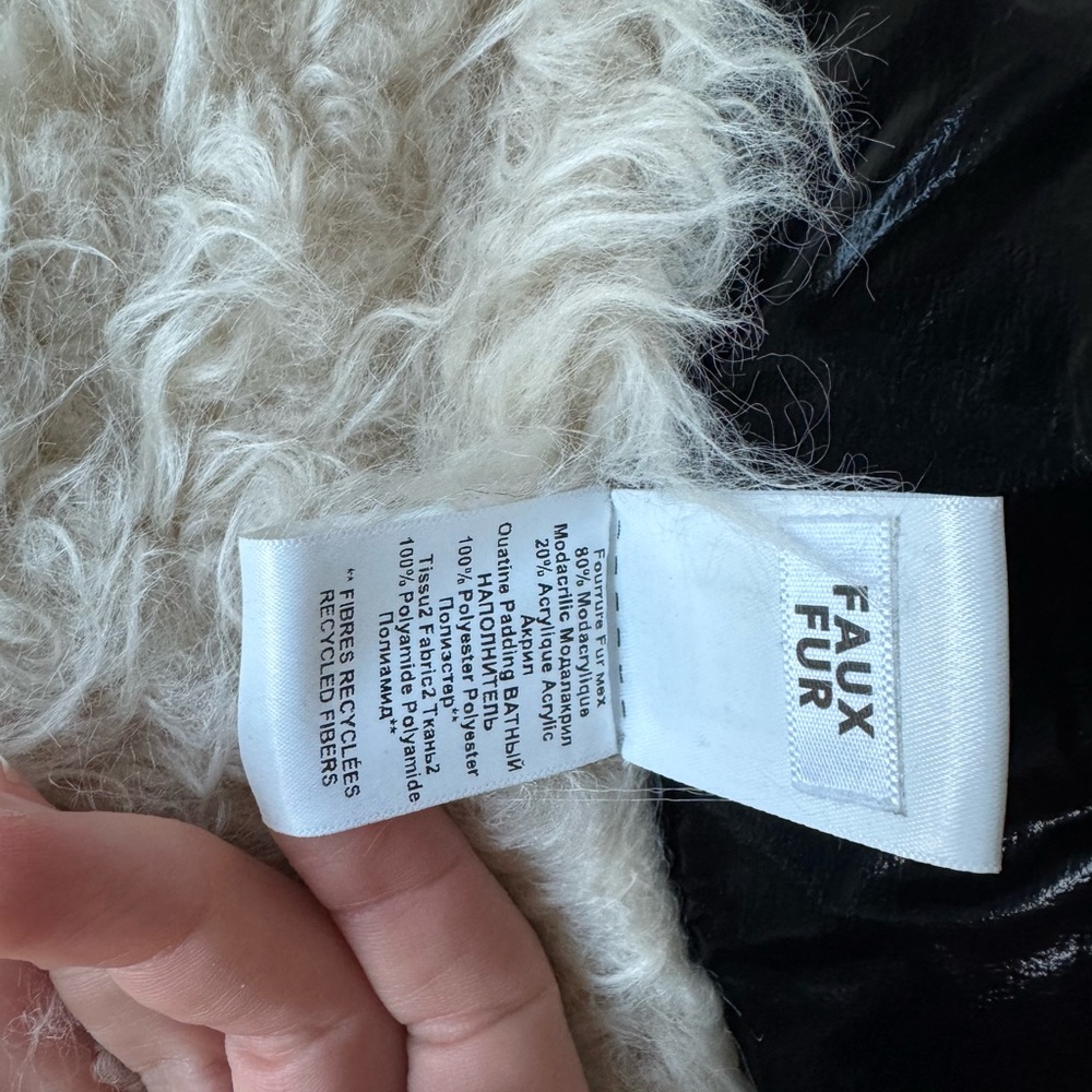 Isabel Marant Etoile Hoodiali Vest in Black - Picture 6 of 6